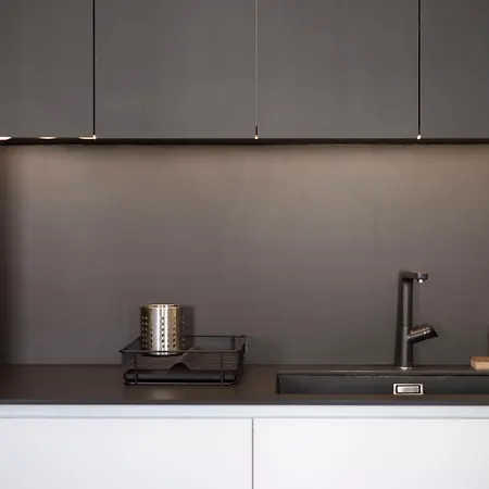 Stylish & Spacious By Prestige Homes Apartament Budapesta