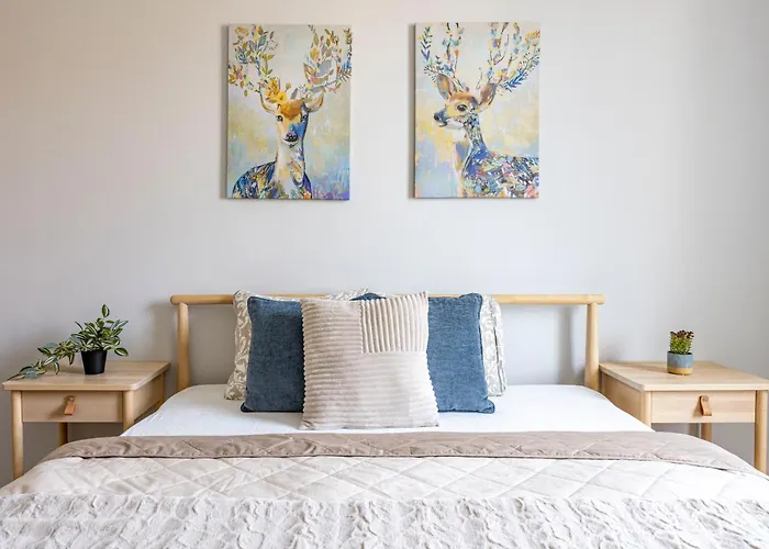 Stylish & Spacious By Prestige Homes Appartamento